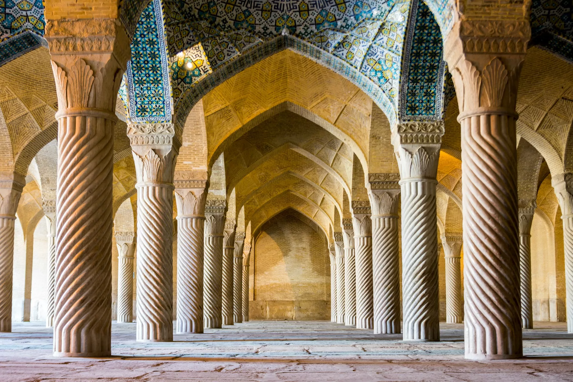 بهترین کتاب های فلسفی ایرانی و اسلامی