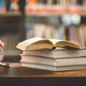 بهترین کتاب های نوجوان که آدم بزرگ‌ها باید بخوانند